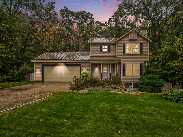12424 Sleeper St, Grand Haven, MI 49417