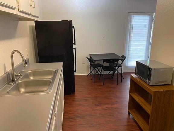 5th image of 1349 Jefferson Dr #5