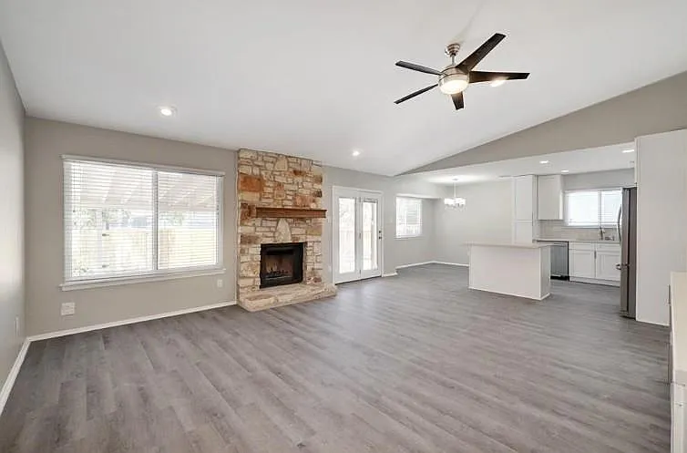 11428 Bristle Oak Trl — Photo 3