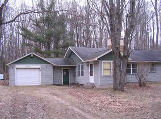 6533 S King Rd, Grayling, MI 49738