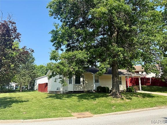 2nd image of 1415 Cinnamon Hills Dr
