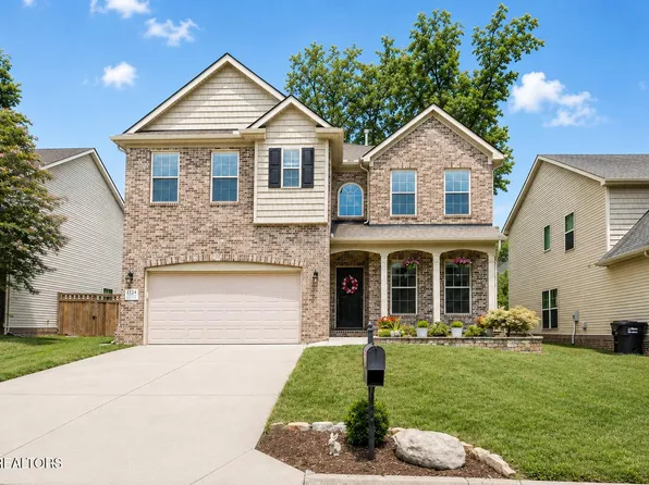 1124 Looking Glass Ln, Knoxville, TN 37919