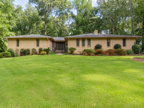 5666 Redcoat Run, Stone Mountain, GA 30087