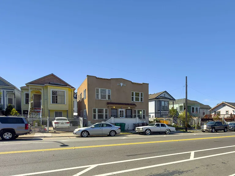 1629 Foothill Blvd — Photo 19