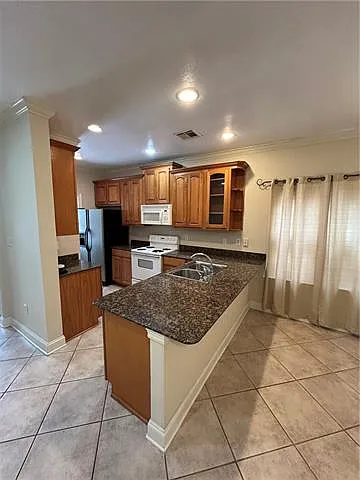 4704 Pontchartrain Dr #1 — Photo 4