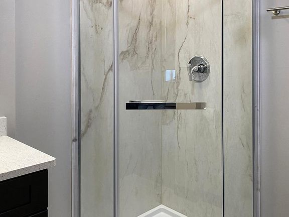 Tin Top 1 - Bathroom