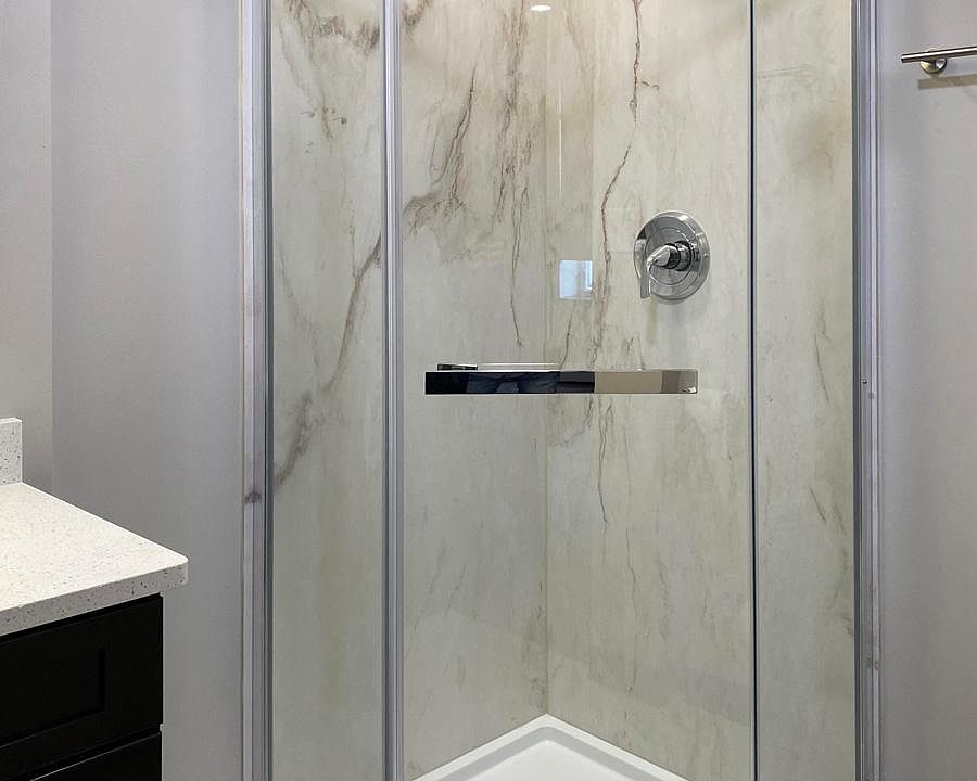 Tin Top 1 - Bathroom