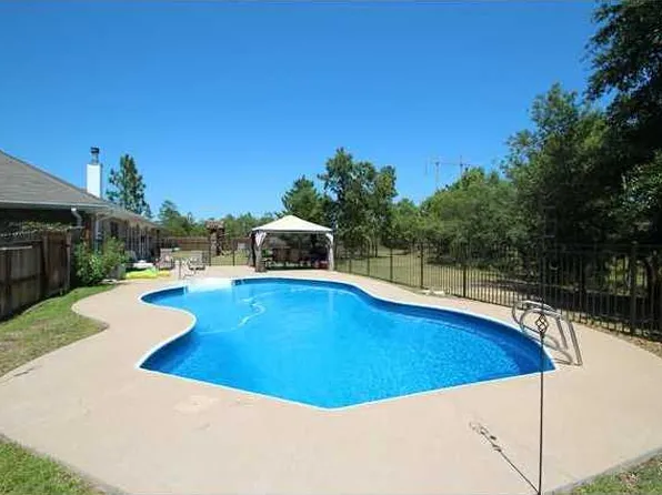 5309 Ten Point Dr, Crestview, FL 32539
