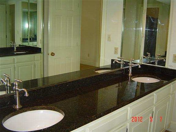 5th image of 133 Country Club Ct