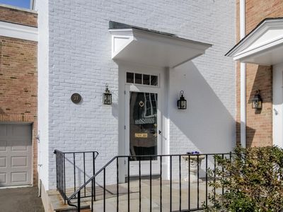 205 Main St APT 27, New Canaan, CT, 06840