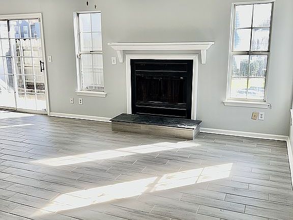 3rd image of 117 Castilian Dr