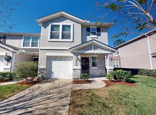 464 Walnut Dr, Saint Johns, FL 32259