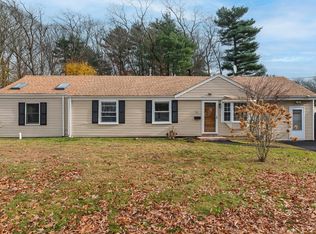 92 Mercury St, Weymouth, MA 02188