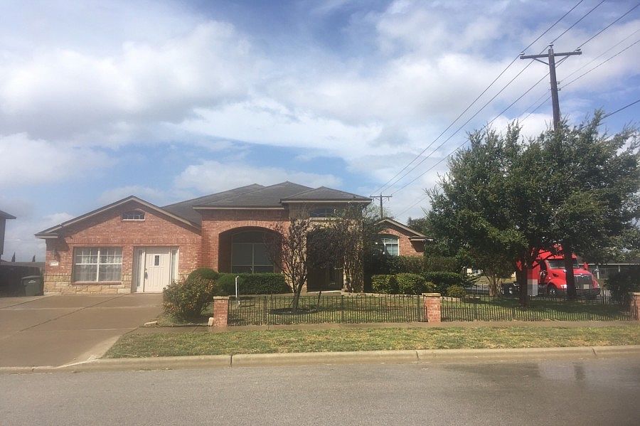 1st image of 2307 Isabelle Dr