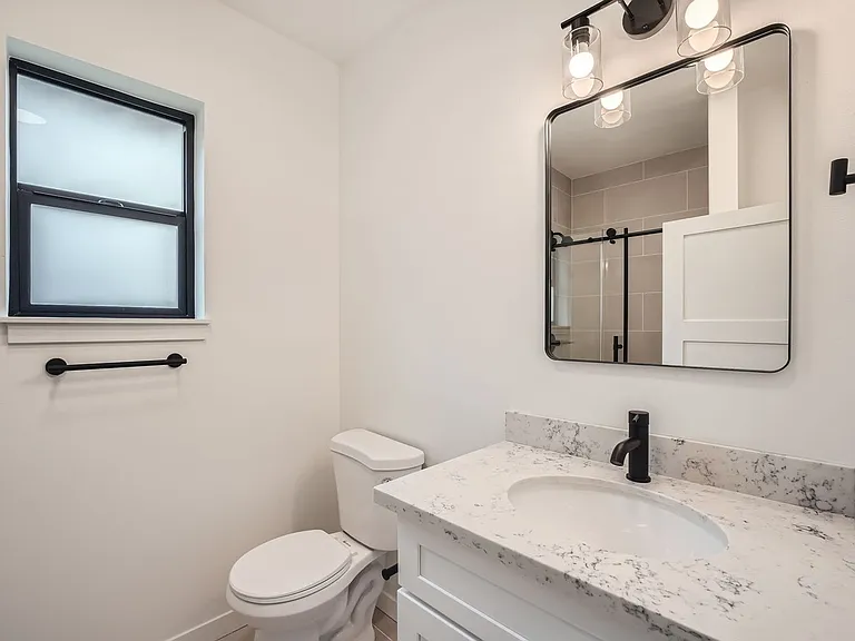 31628 W Commercial Street — Photo 8