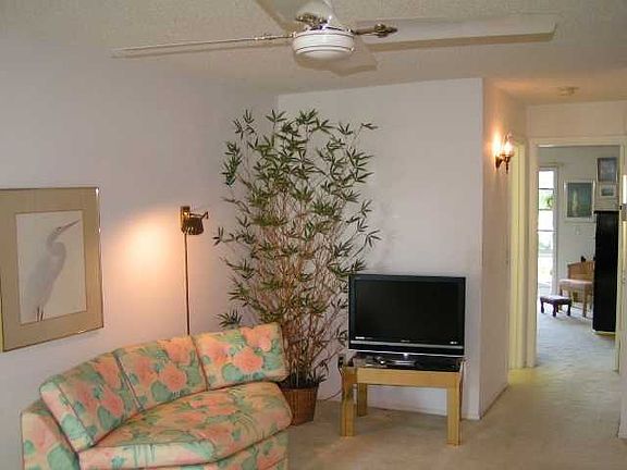 4th image of 34 Vista Gardens Trl