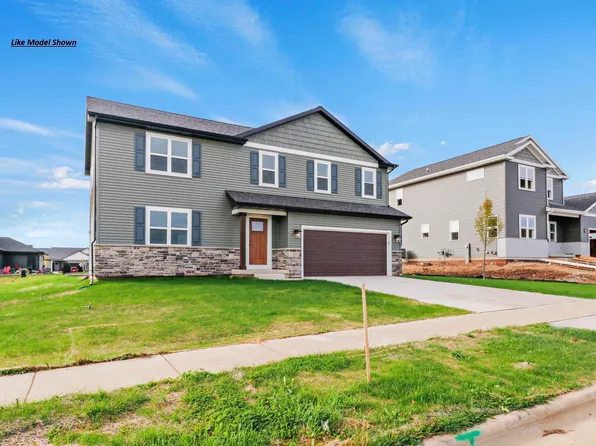 208 Michelle Ln, Cottage Grove, WI 53527