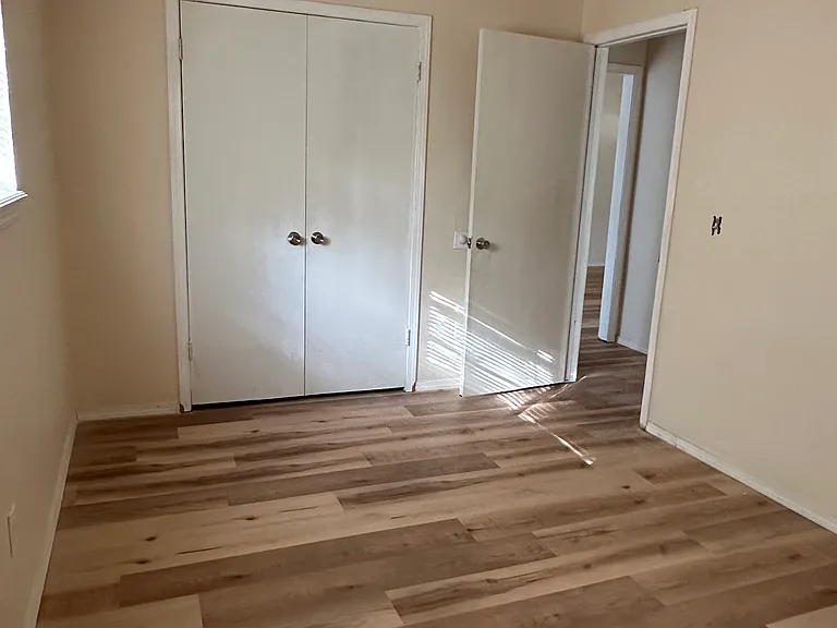 519 Robin Hill Rd — Photo 10