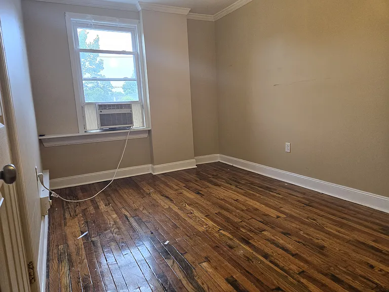 16 Marlborough Ave #C — Photo 4