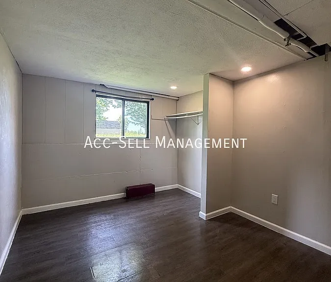 5245 Rich St #5245 — Photo 8