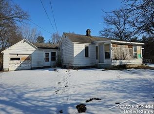 6208 N Stark Rd, Midland, MI 48642