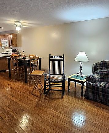 Livingroom, dining area