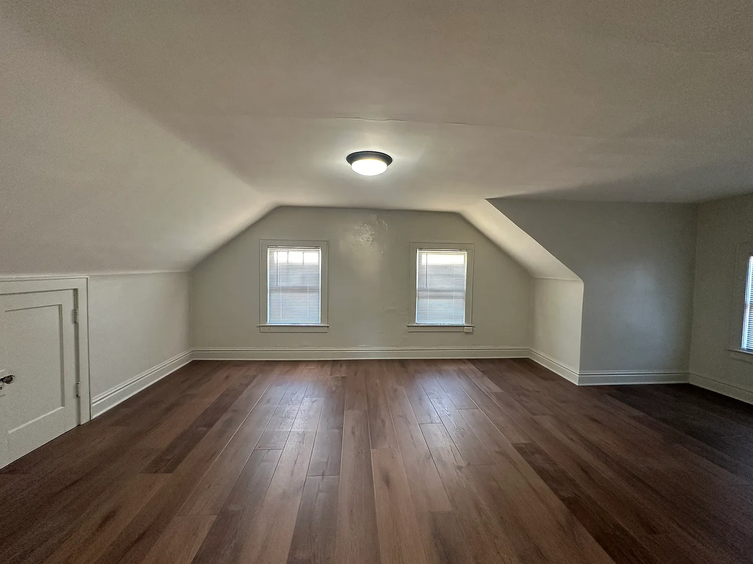 623 Jefferson Ave — Photo 2