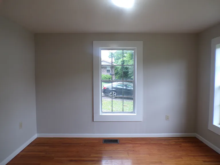 116 Avalon Ave — Photo 5