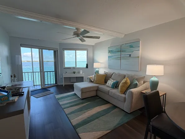 775 John Ringling Blvd APT G24, Sarasota, FL 34236