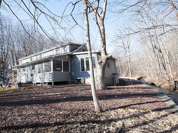 2nd image of 7 Thorns Ln