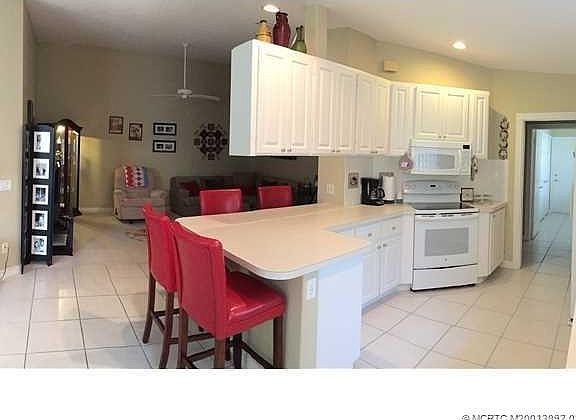 5th image of 9097 SE Retreat Dr