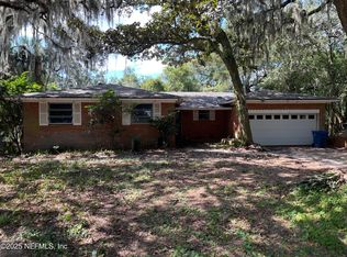 10135 Lakeview Rd W, Jacksonville, FL 32225