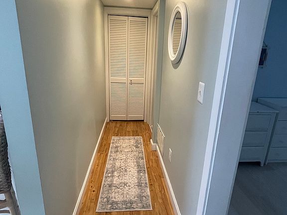 5th image of 39 Forest Ave #1