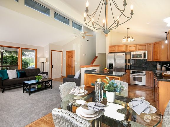 4th image of 13810 SE 271st Street