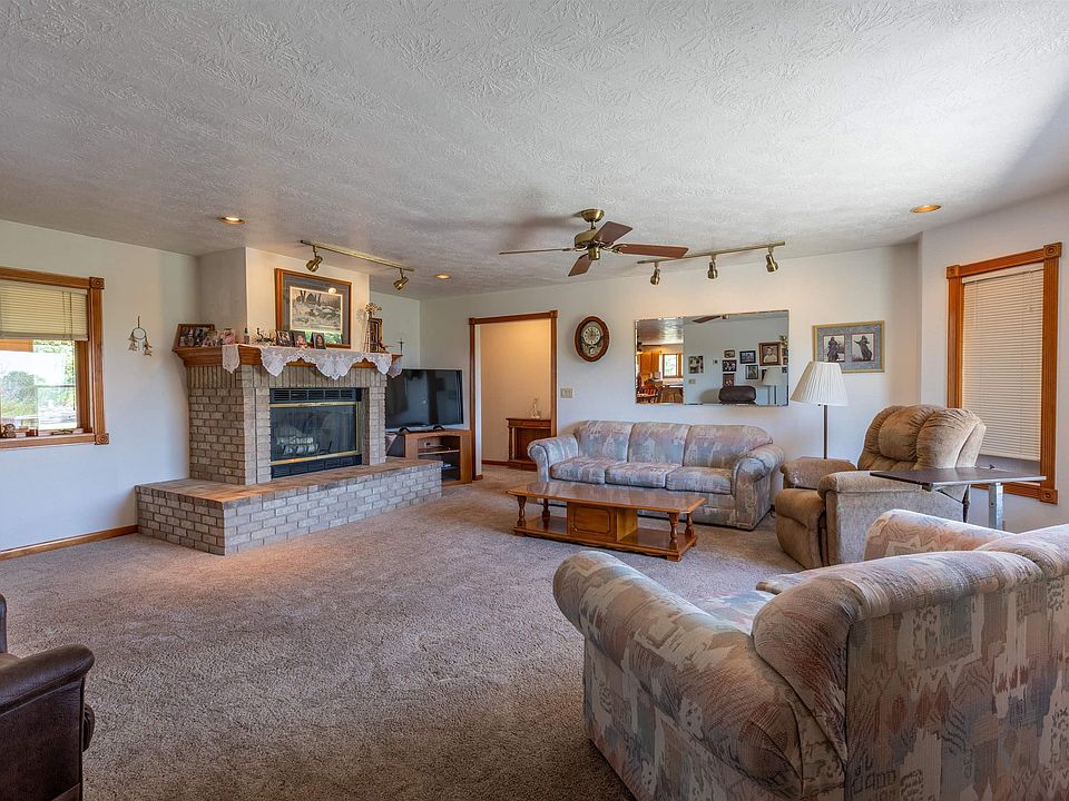 318 W Rock St, Ponca, NE 68770 MLS 821307 Zillow