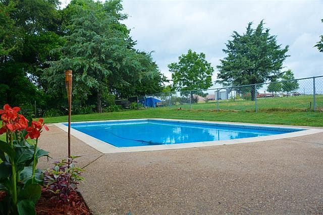 1st image of 370 County Road 4929