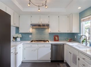 8272 Delfino Cir, Huntington Beach, CA 92646
