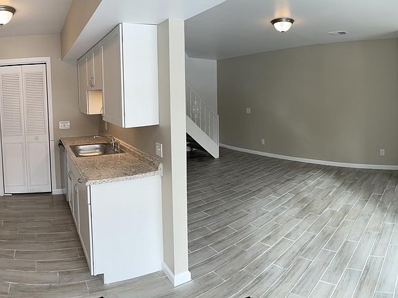 4th image of 3271 W Charmwood Dr APT B