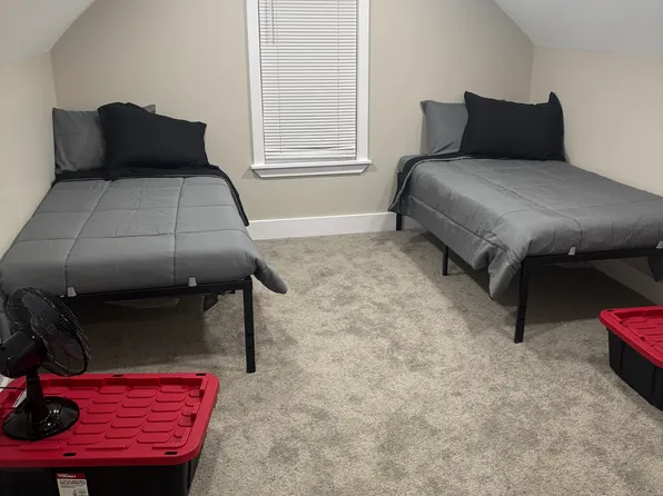 (undisclosed Address), Detroit, MI 48219