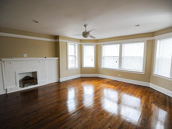 2nd image of 3053 N Sawyer Ave