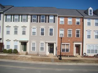 43506 Hyland Hills St, Chantilly, VA 20152