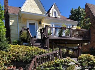 5706 30th Ave NE, Seattle, WA 98105