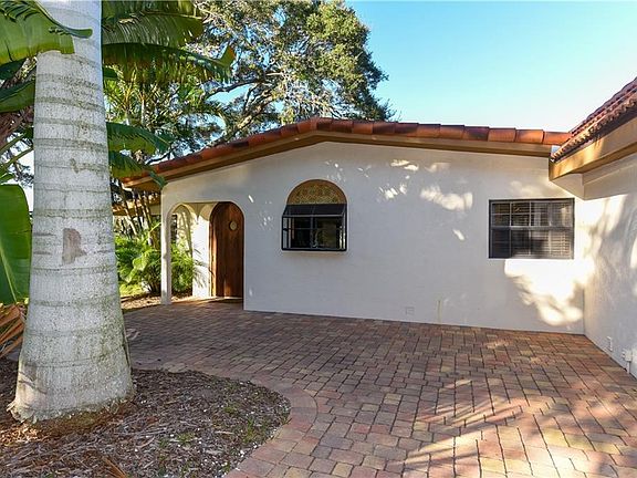 2nd image of 5381 Palos Verdes Dr