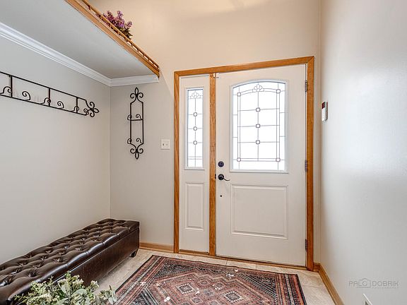 2nd image of 41142 N Lincoln Ave