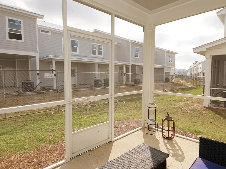 392 Date Palm Ln — Photo 35
