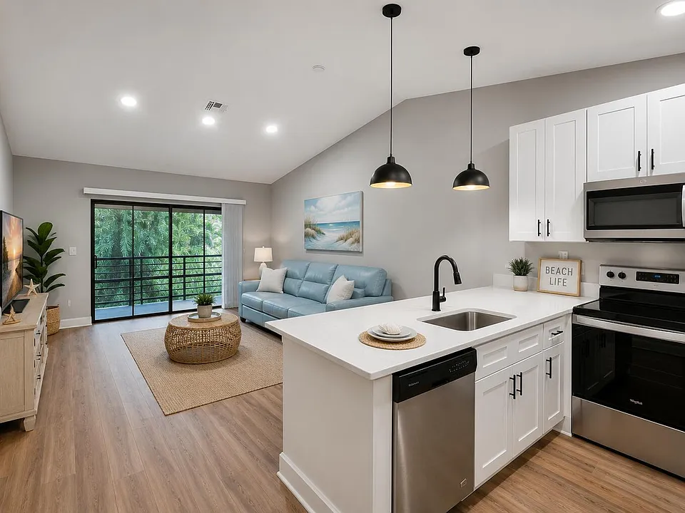 800 NW Fork Rd #10-8
