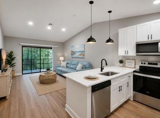 800 NW Fork Rd APT 10-8, Stuart, FL 34994