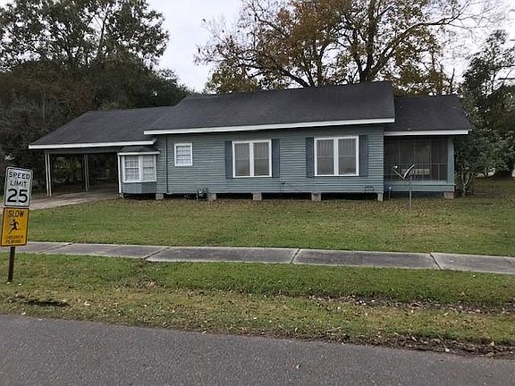 2nd image of 410 Maude Ave