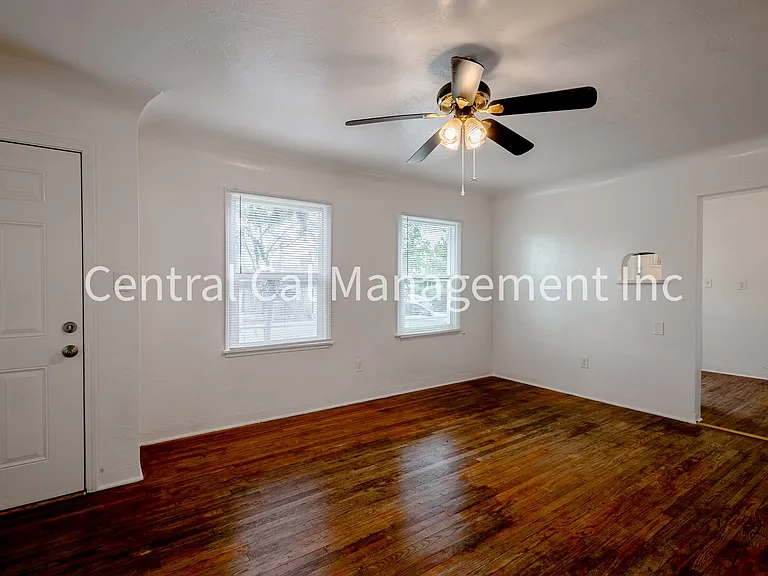 2124 Pacific St — Photo 5