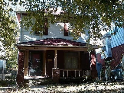 1st image of 202 Monroe Ave